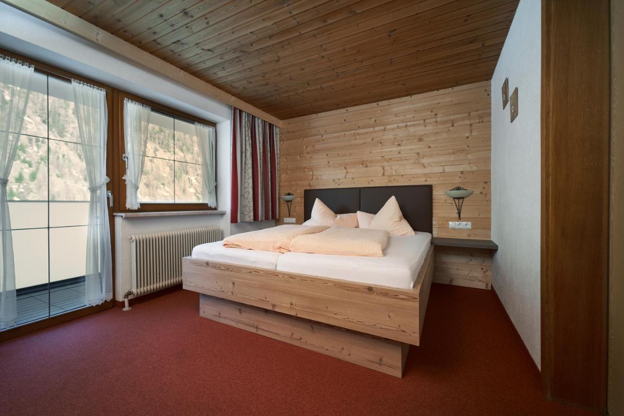 Gaestehaus Judith Sölden Exteriör bild