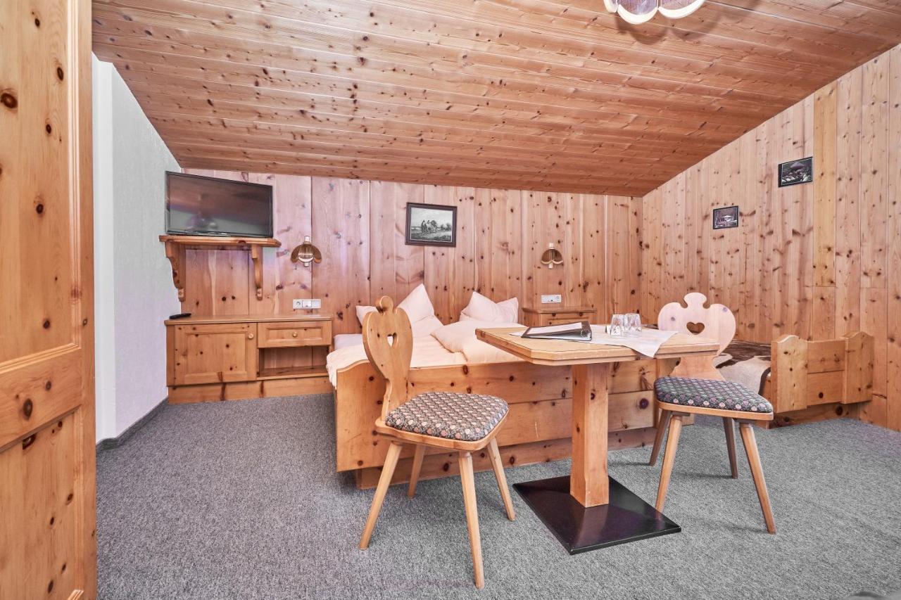 Gaestehaus Judith Sölden Exteriör bild